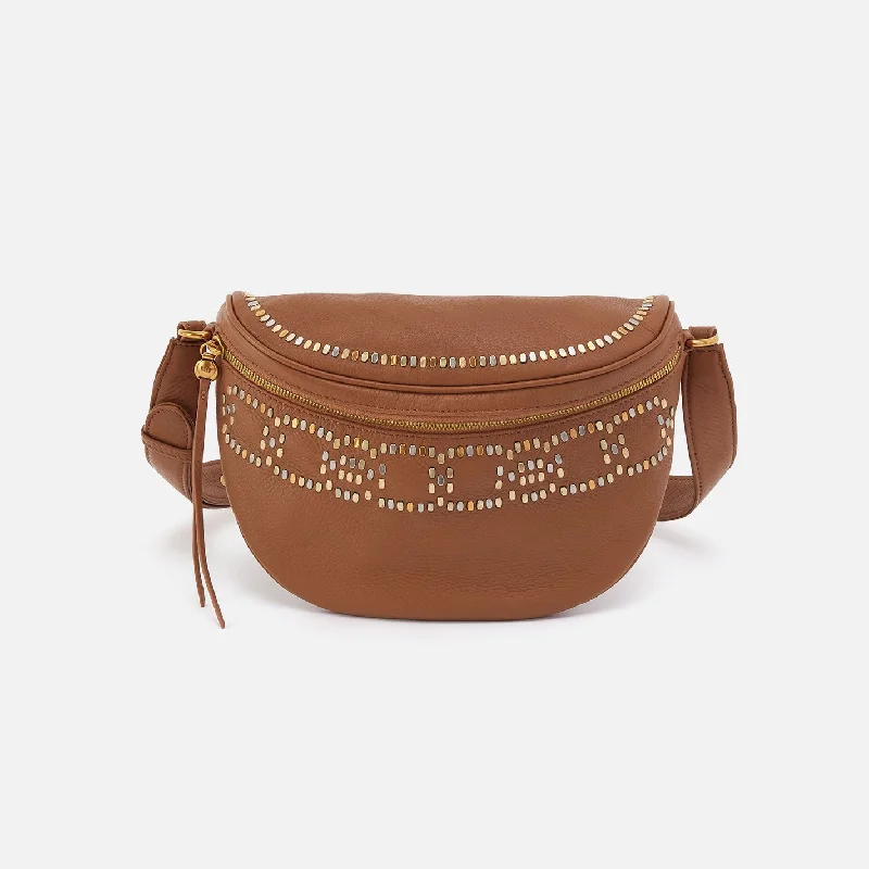 Juno Belt Bag In Pebbled Leather - Warm Honey