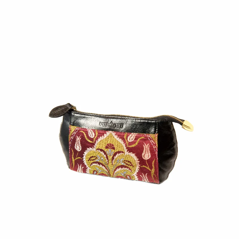 Makeup Bag in Saliha