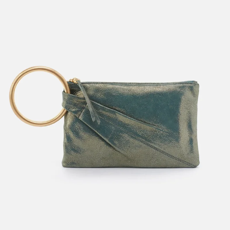 Sheila Hard Ring Clutch