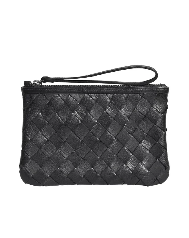 Women's Amal Wristlet In Black